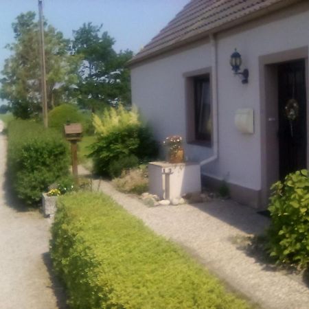 Up De Pfahldeichsweg Bed and Breakfast Neugarmssiel Buitenkant foto